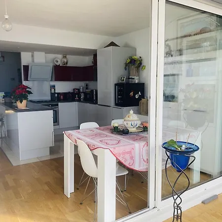Avec Terrasse, Panoramique - 5 Pers. - Fr-1-874-72 *